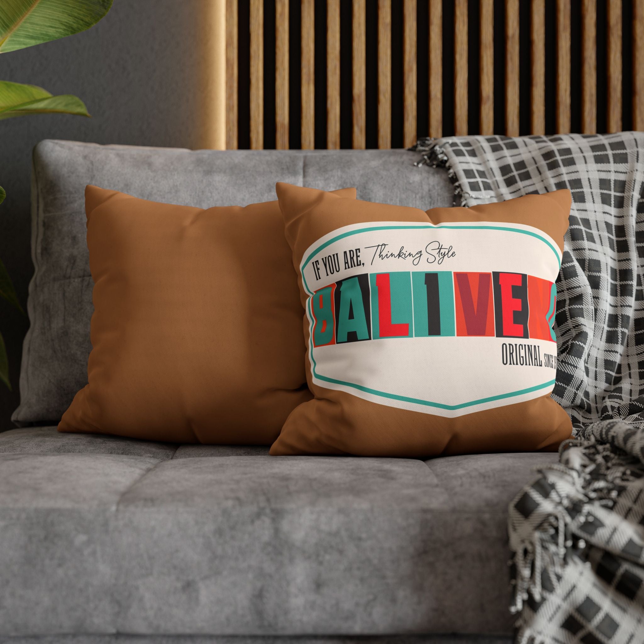 Balivene Vintage Badge Square Pillowcase – Retro Coastal Throw Pillow Cover - Image 2